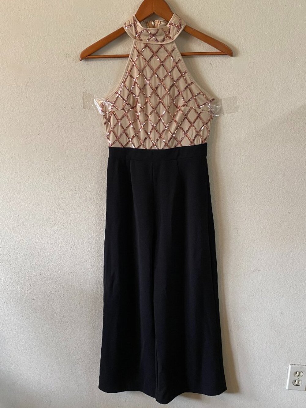 NO BRAND SMALL BEIGE/ROSE GOLD/BLACK EVENING-WEAR HALTER NECK WIDE-LEG JUMPSUIT